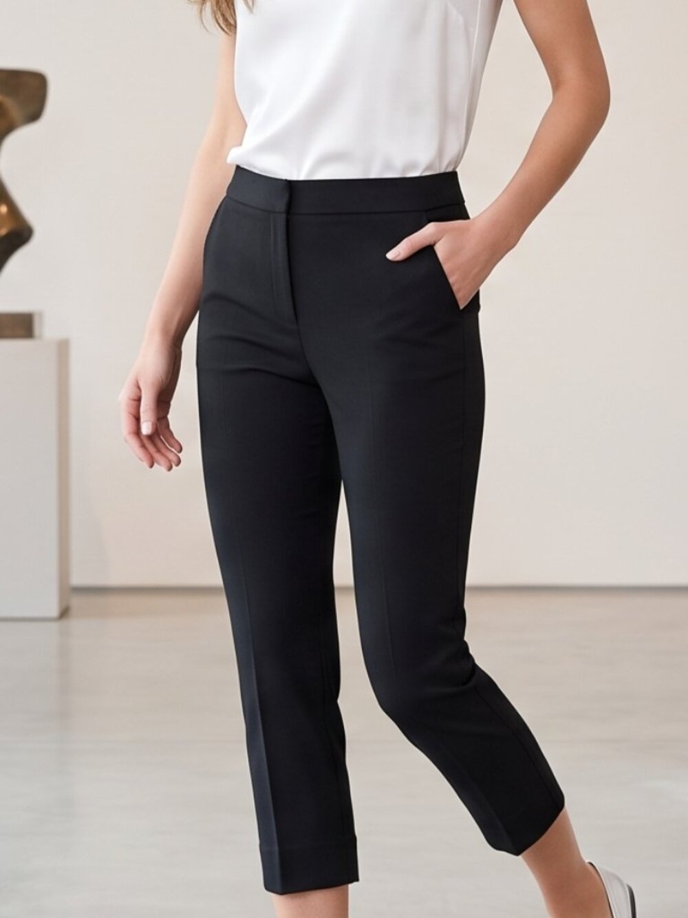 Chico's  Size 2r Cropped Pants Black Ankle Capri Travel EUC Cotton xl
